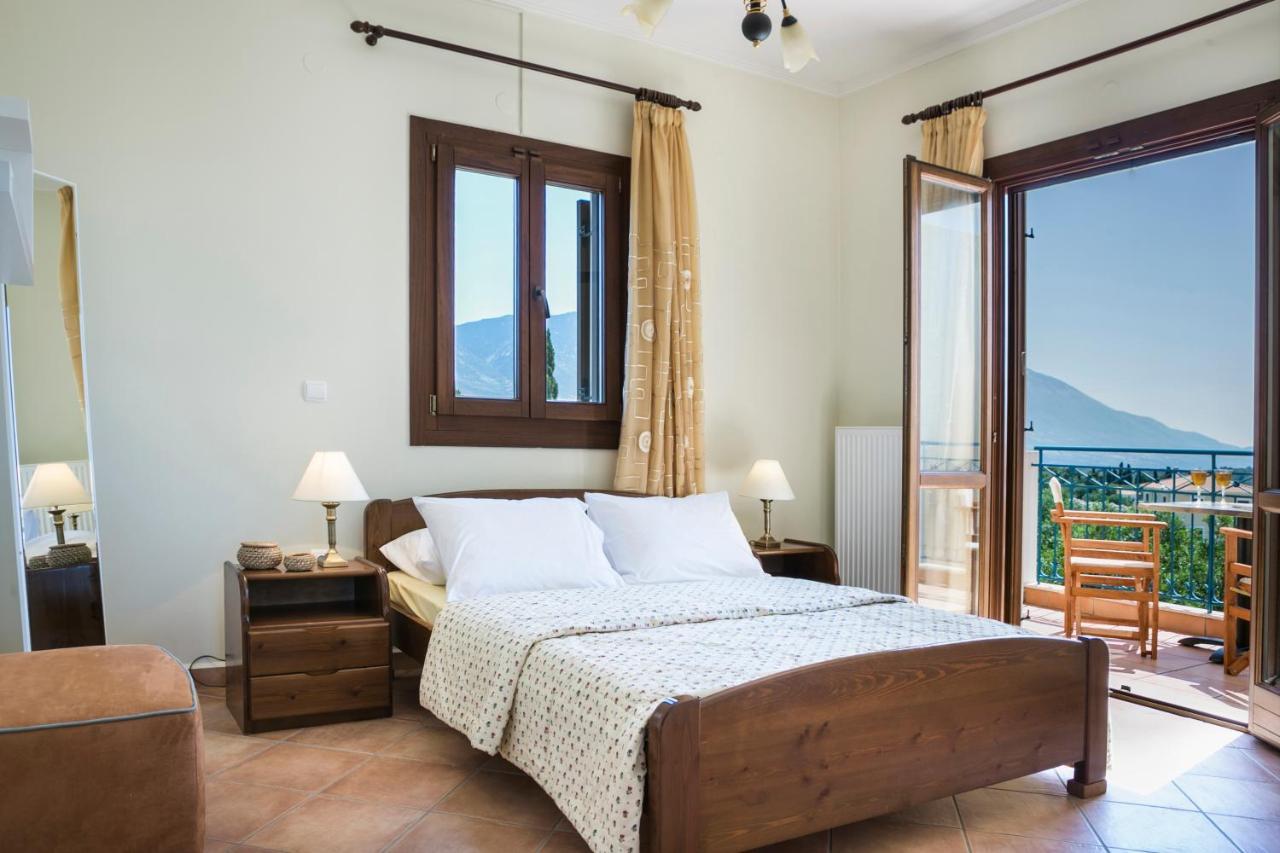 Villa Cara Metaxata Exterior photo